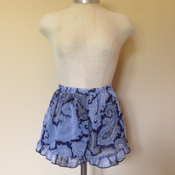 Altar'd State Pants - Altar'd State Paisley ruffled boho Bohemian shorts